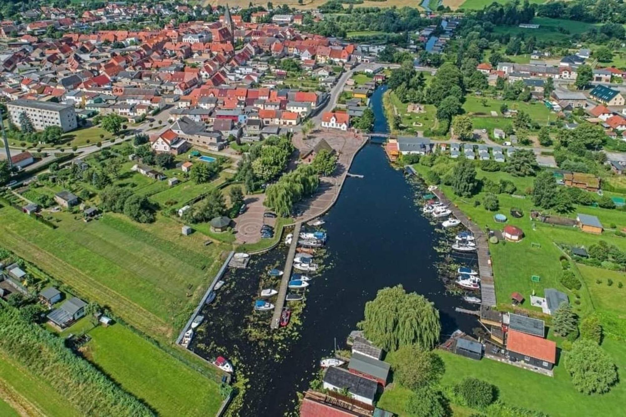 Ferienwohnung Neukalen Exteriör bild